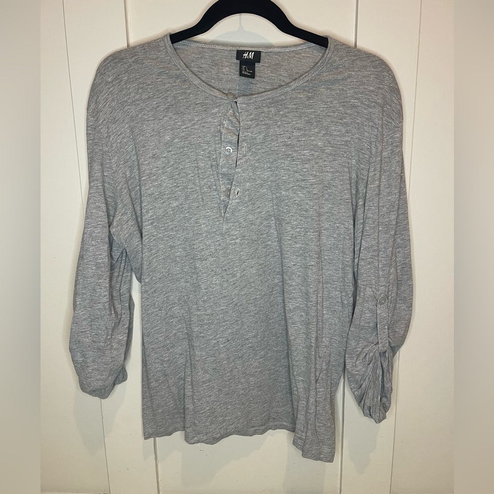 H&M Light Gray Henley Shirt Size Mens Large Preloved